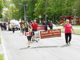 Councillor Ainslie at Guildwood Day